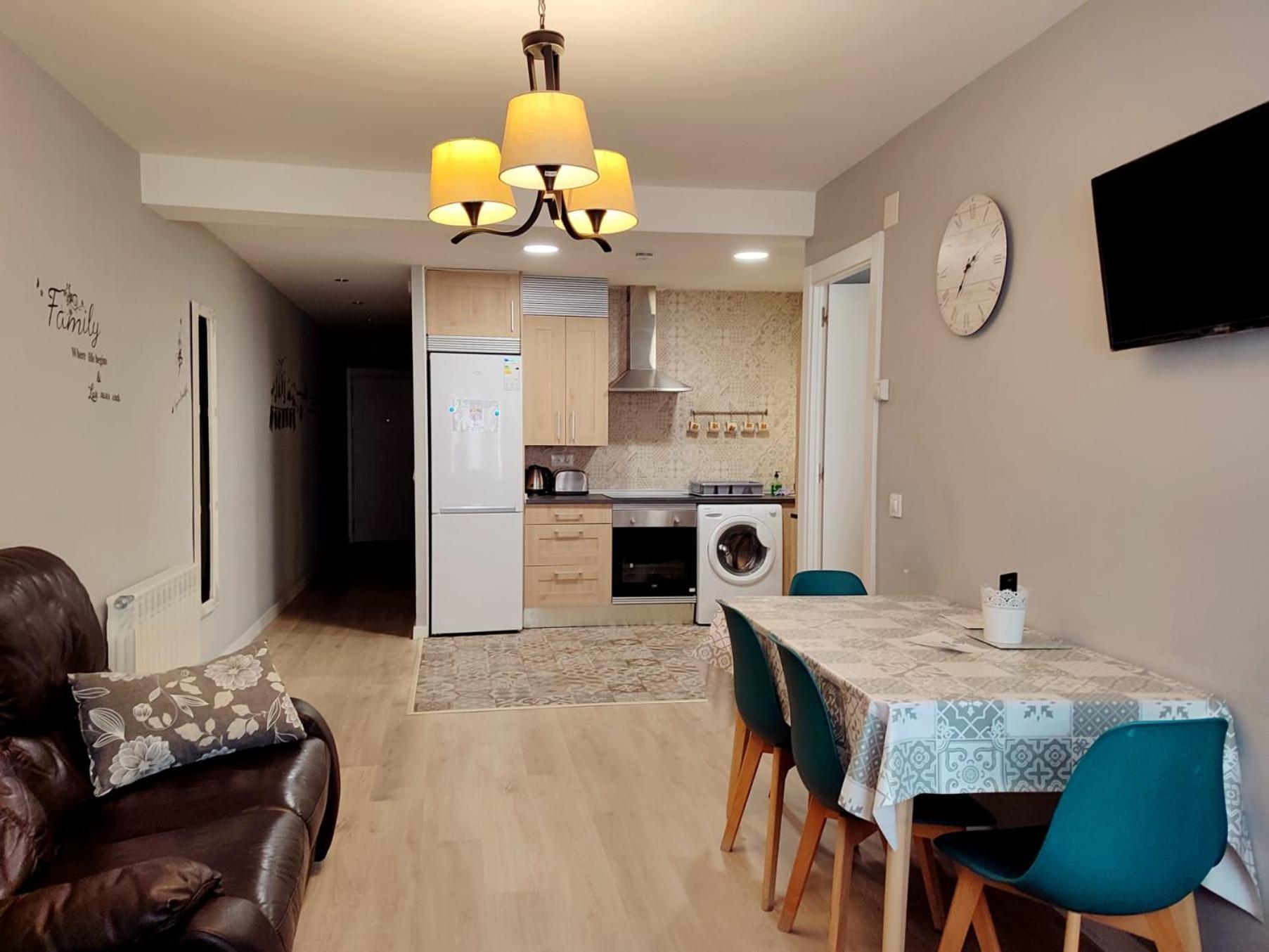 Serendipia Apartamentos 3 Логроньо Экстерьер фото